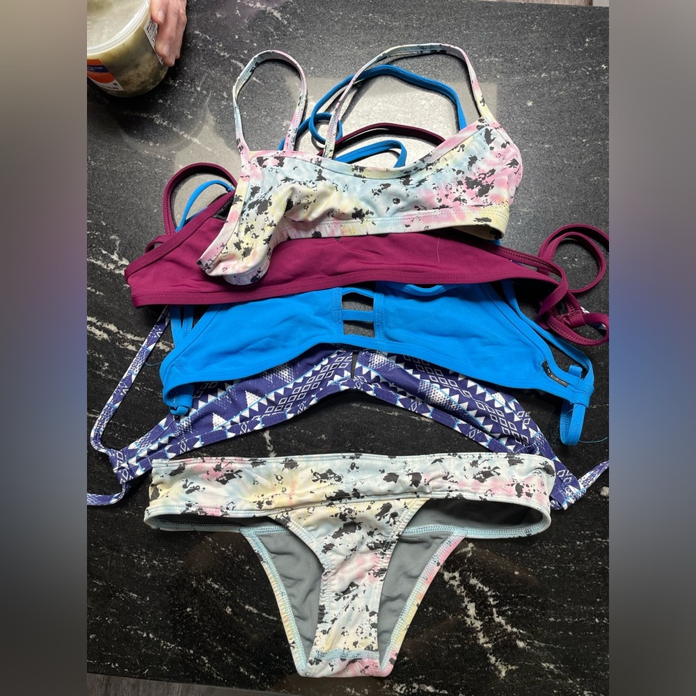 JOLYN bundle. 4 tops 1 bottom